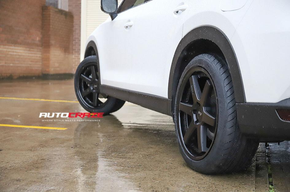 MAZDA CX8 ALTAIR MATTE BLACK WITH GLOSS BLACK LIP